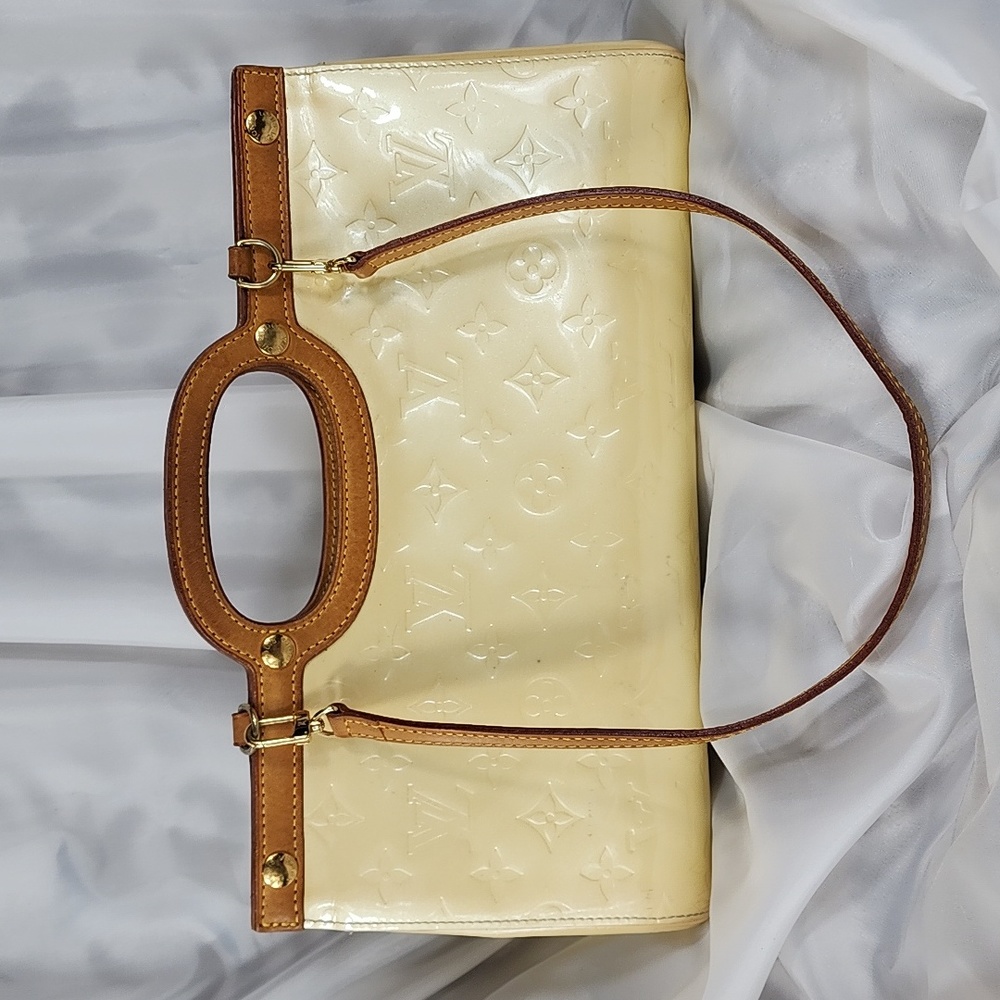 Authentic Louis Vuitton Roxbury Drive